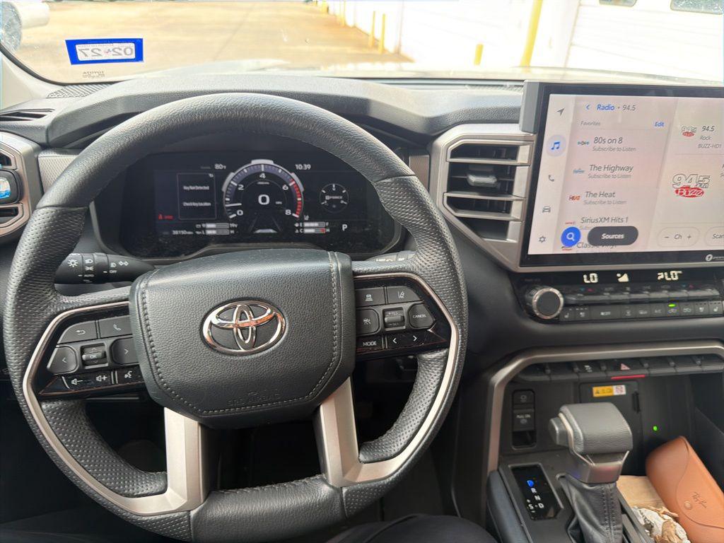 TOYOTA TUNDRA - 9