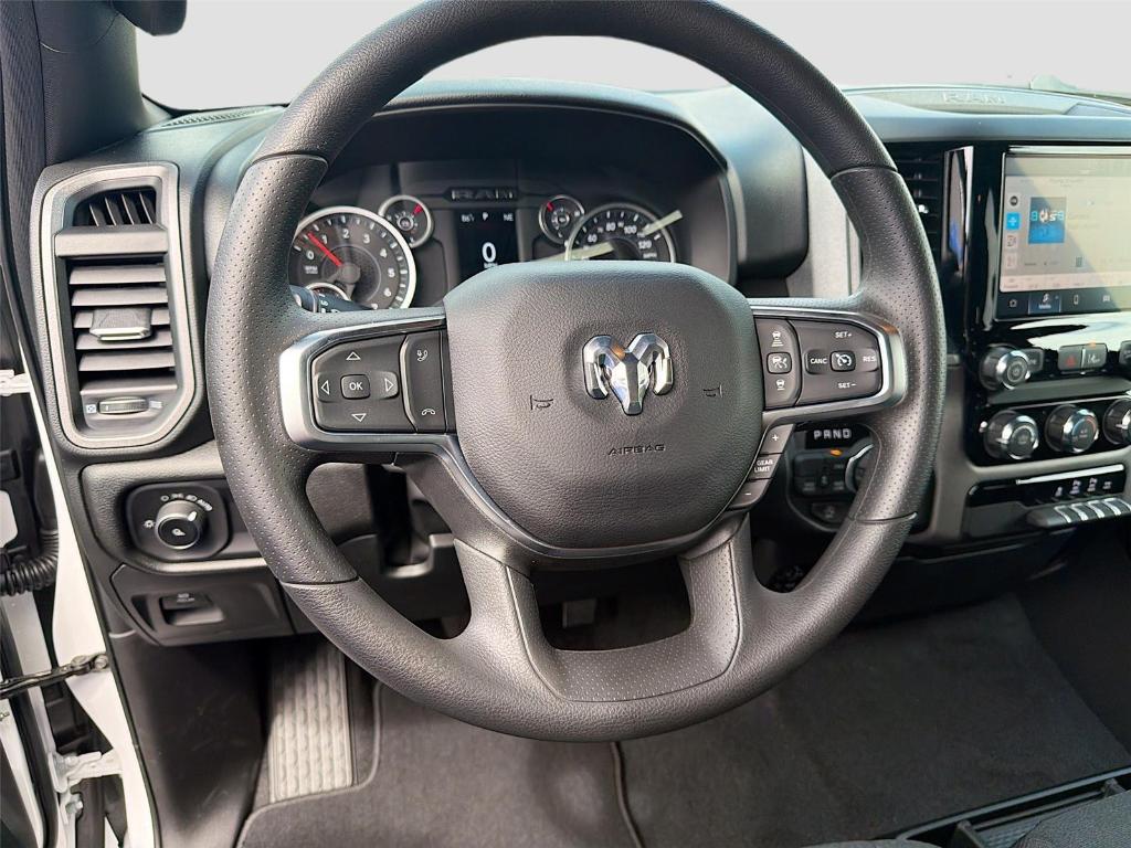 صورة 3 لـ 2026 RAM 1500 TRADESMAN
