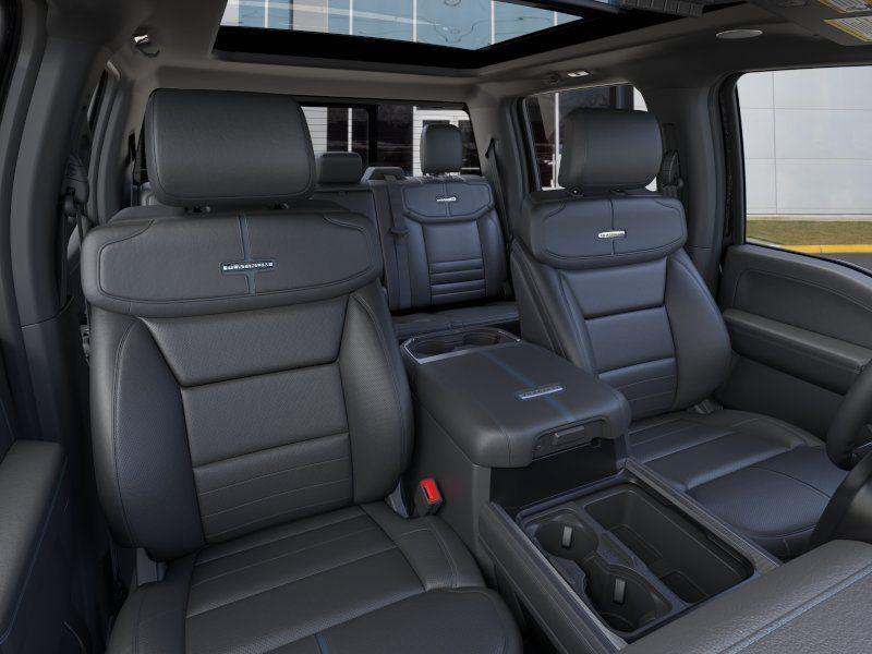 صورة 10 لـ 2026 FORD F-450 PLATINUM