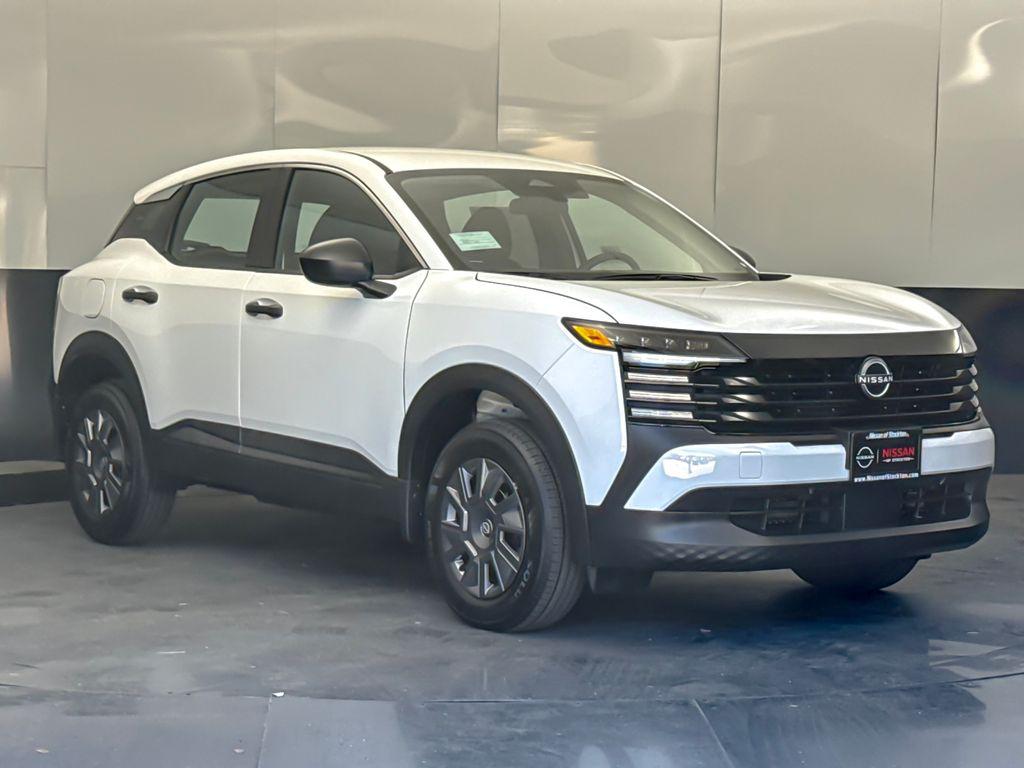 New 2026 Nissan Kicks S