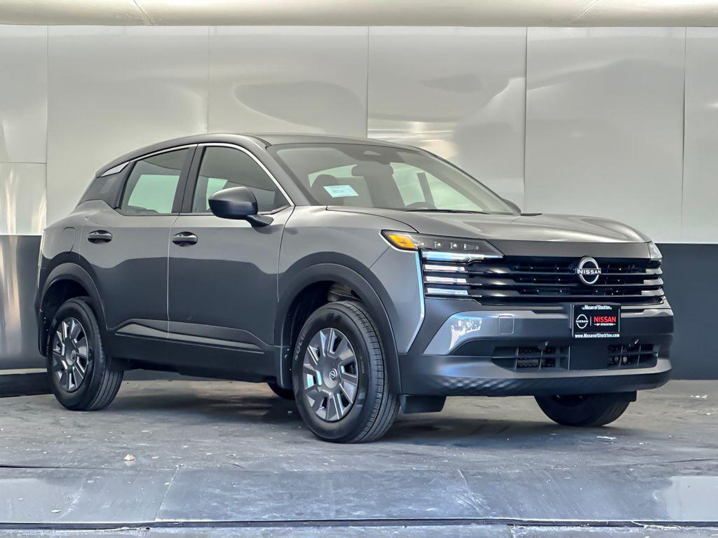 New 2026 Nissan Kicks S