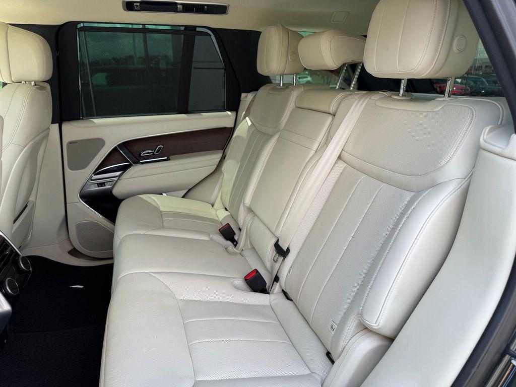 2024 LAND ROVER RANGE ROVER P530 SE — фото 8