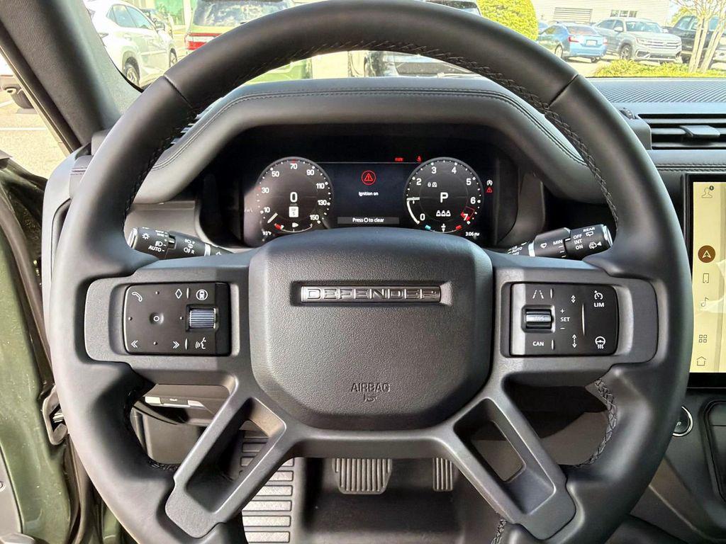 صورة مصغرة 29 لـ 2026 LAND Rover DEFENDER P400 X-DYNAMIC SE