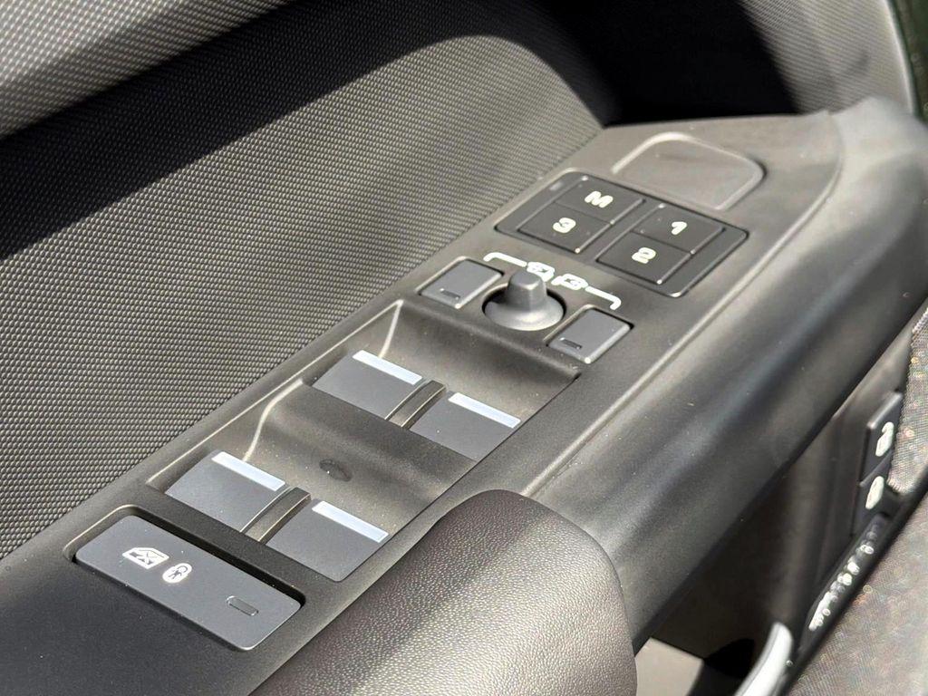 صورة مصغرة 17 لـ 2026 LAND Rover DEFENDER P400 X-DYNAMIC SE