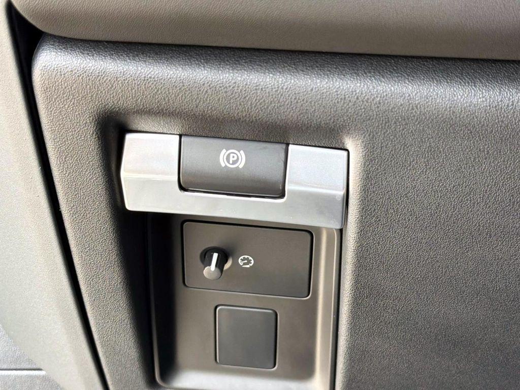 صورة مصغرة 35 لـ 2026 LAND Rover DEFENDER P400 X-DYNAMIC SE