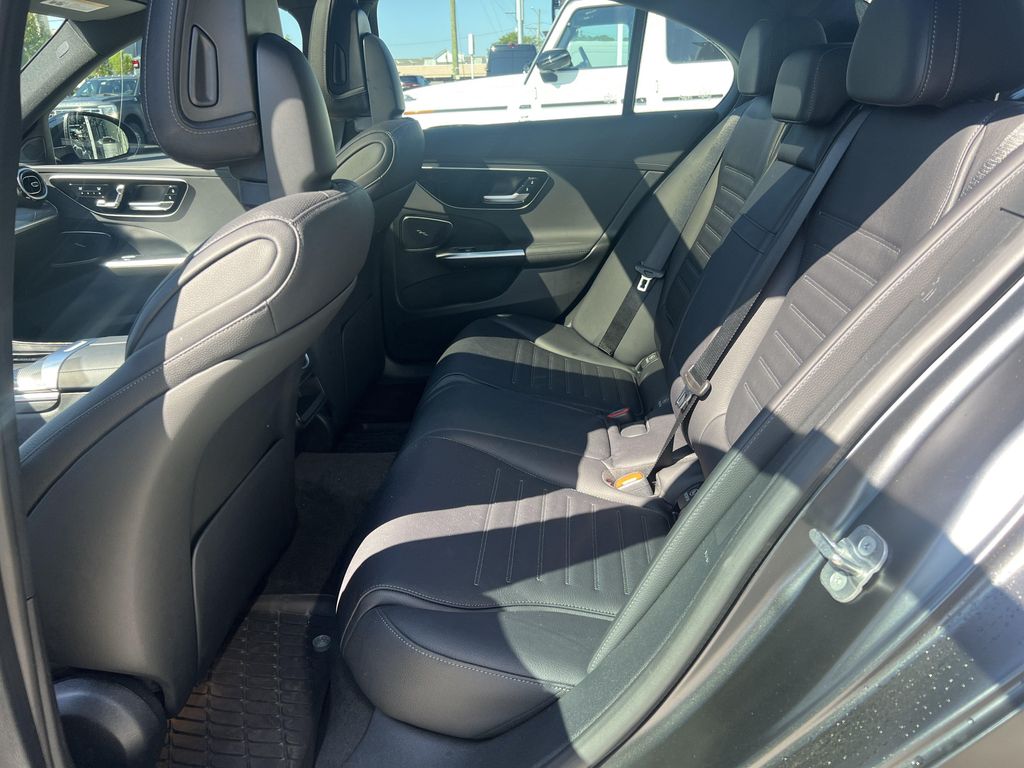 2026 Mercedes-BENZ AMG C 43 4MATIC 缩略图 33