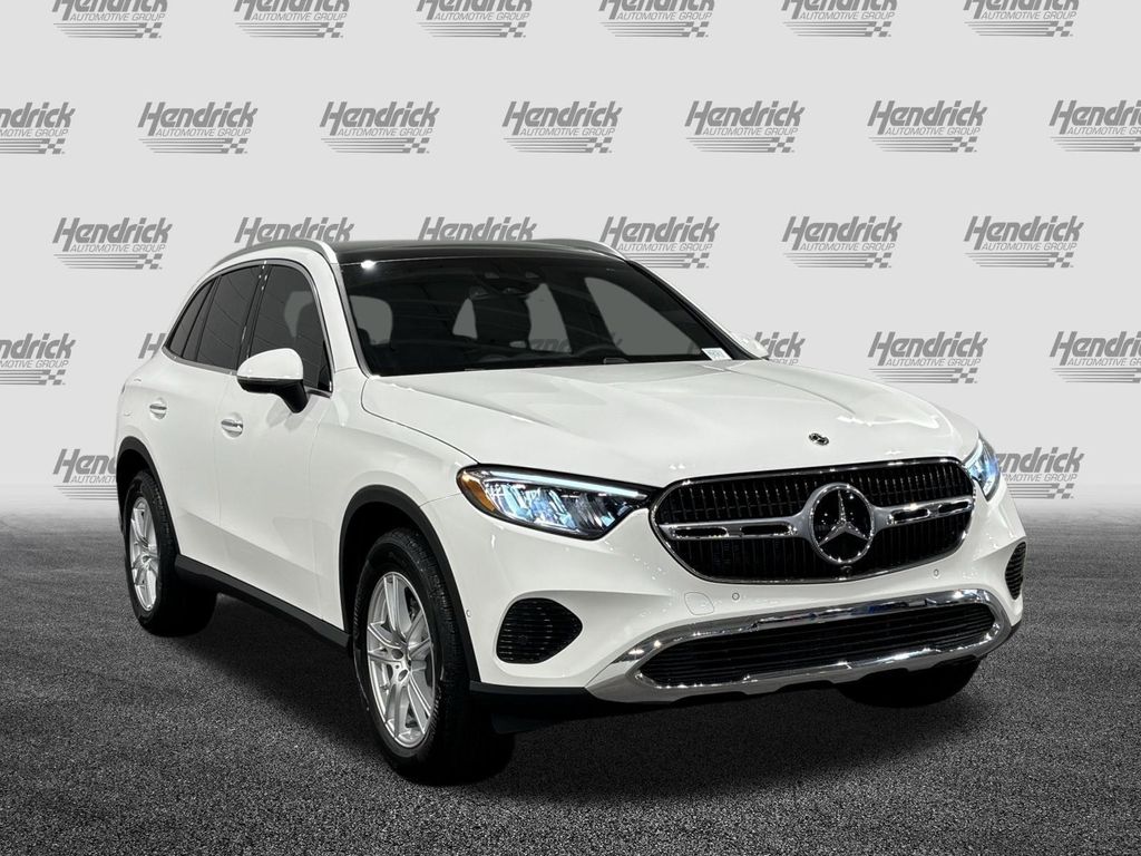 2026 Mercedes-BENZ GLC — фото 2