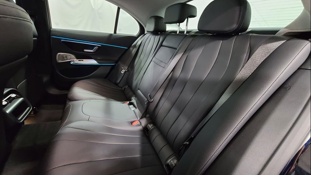 2026 Mercedes-BENZ E-CLASS 缩略图 25