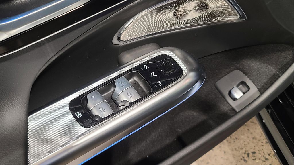 2026 Mercedes-BENZ E-CLASS 缩略图 13