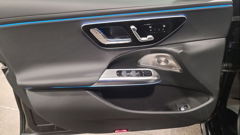 2026 Mercedes-BENZ E-CLASS 缩略图 11