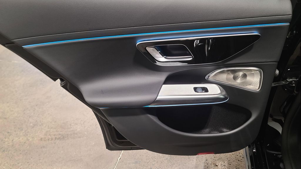 2026 Mercedes-BENZ E-CLASS 缩略图 23