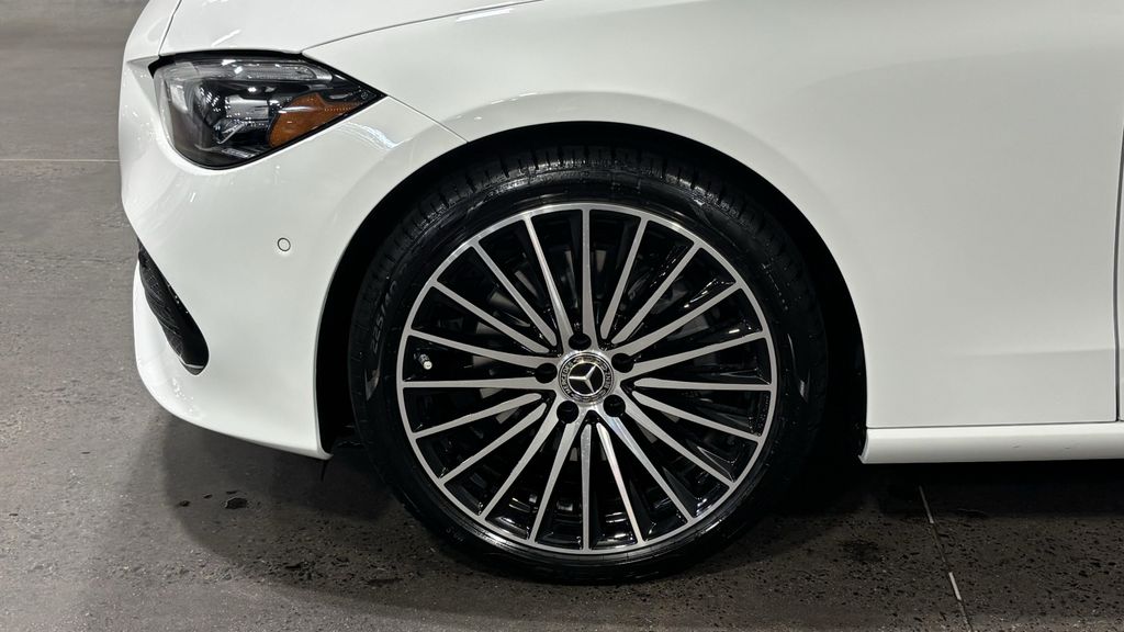 صورة 10 لـ 2026 Mercedes-BENZ C-CLASS