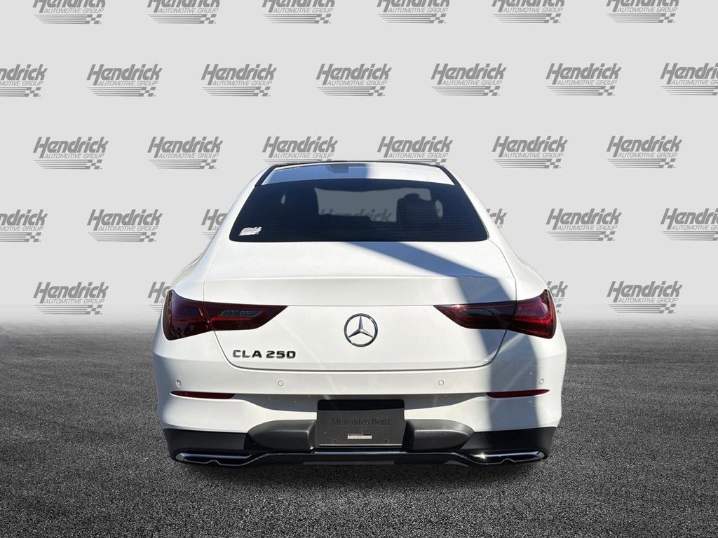 صورة 9 لـ 2025 Mercedes-BENZ CLA