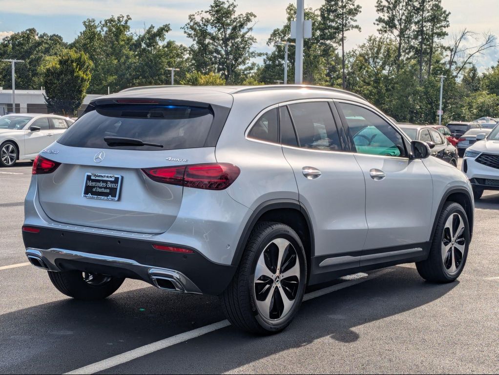 2026 Mercedes-BENZ GLA 照片 10
