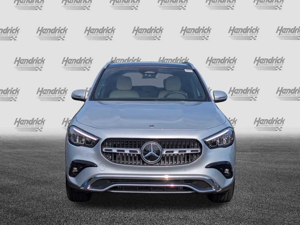 2026 Mercedes-BENZ GLA — фото 3