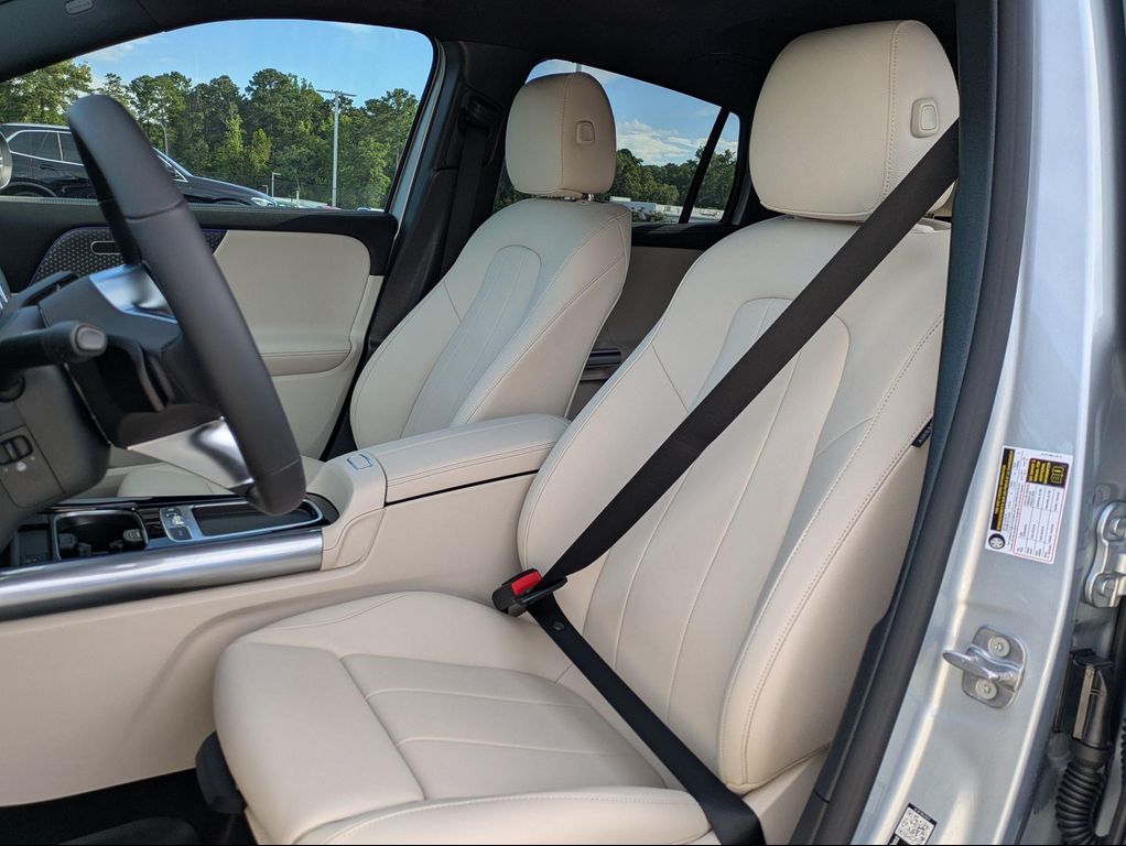 2026 Mercedes-BENZ GLA 缩略图 17
