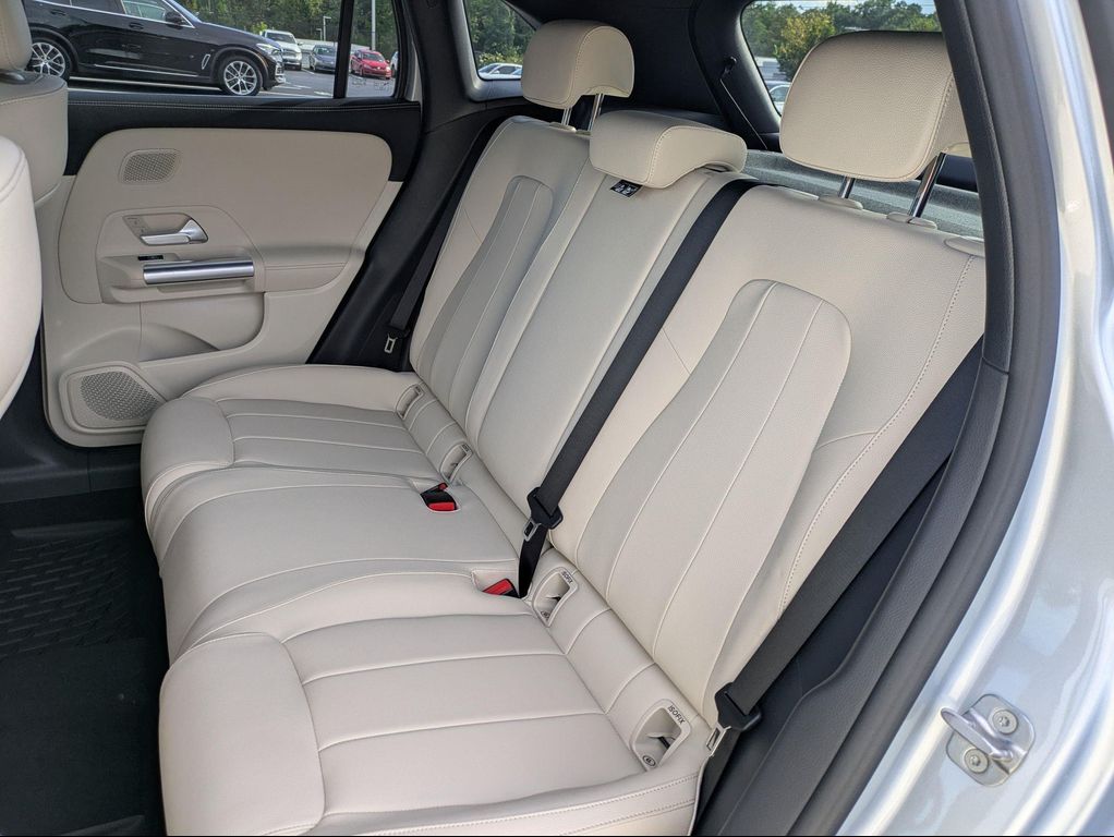 2026 Mercedes-BENZ GLA 缩略图 33