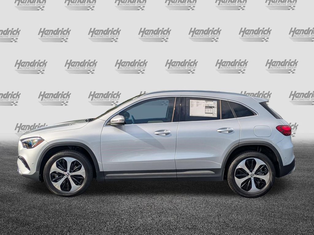 2026 Mercedes-BENZ GLA — фото 7