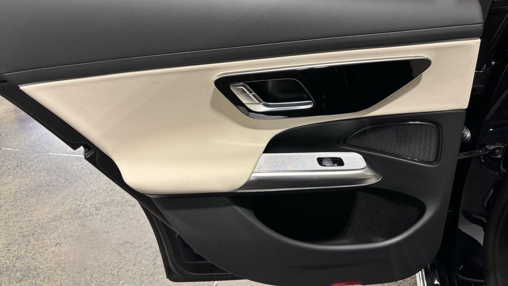 صورة مصغرة 23 لـ 2026 Mercedes-BENZ E-CLASS