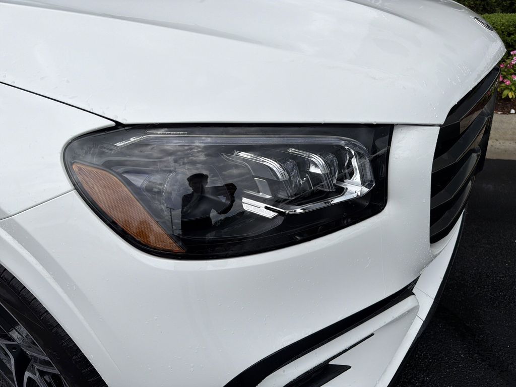 2026 Mercedes-BENZ GLS 缩略图 11
