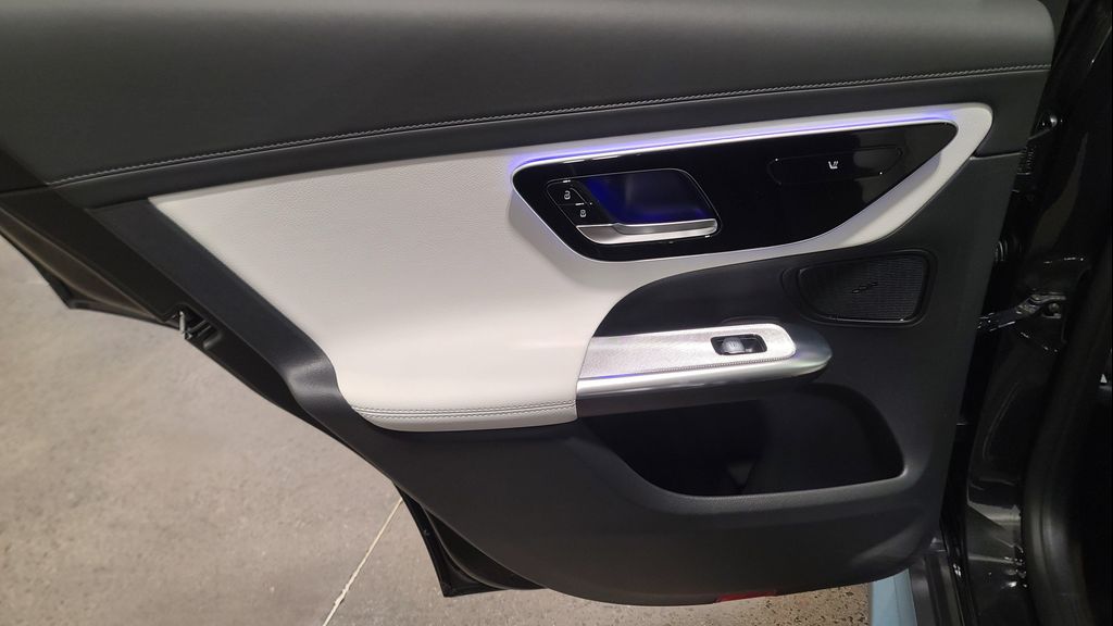 صورة مصغرة 23 لـ 2026 Mercedes-BENZ GLC