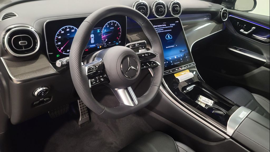 2026 Mercedes-BENZ GLC thumbnail 15