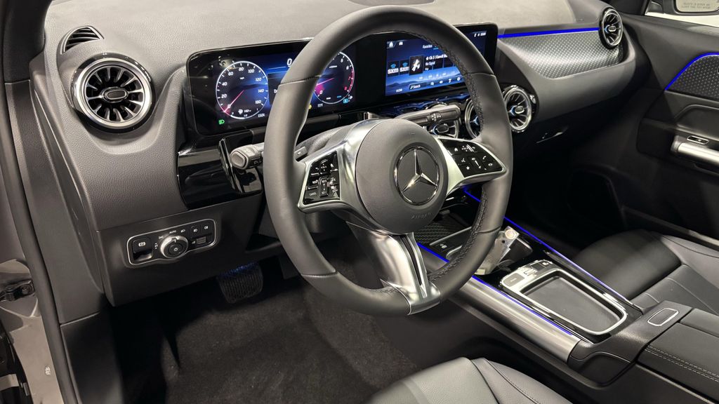2026 Mercedes-BENZ GLA — миниатюра 15