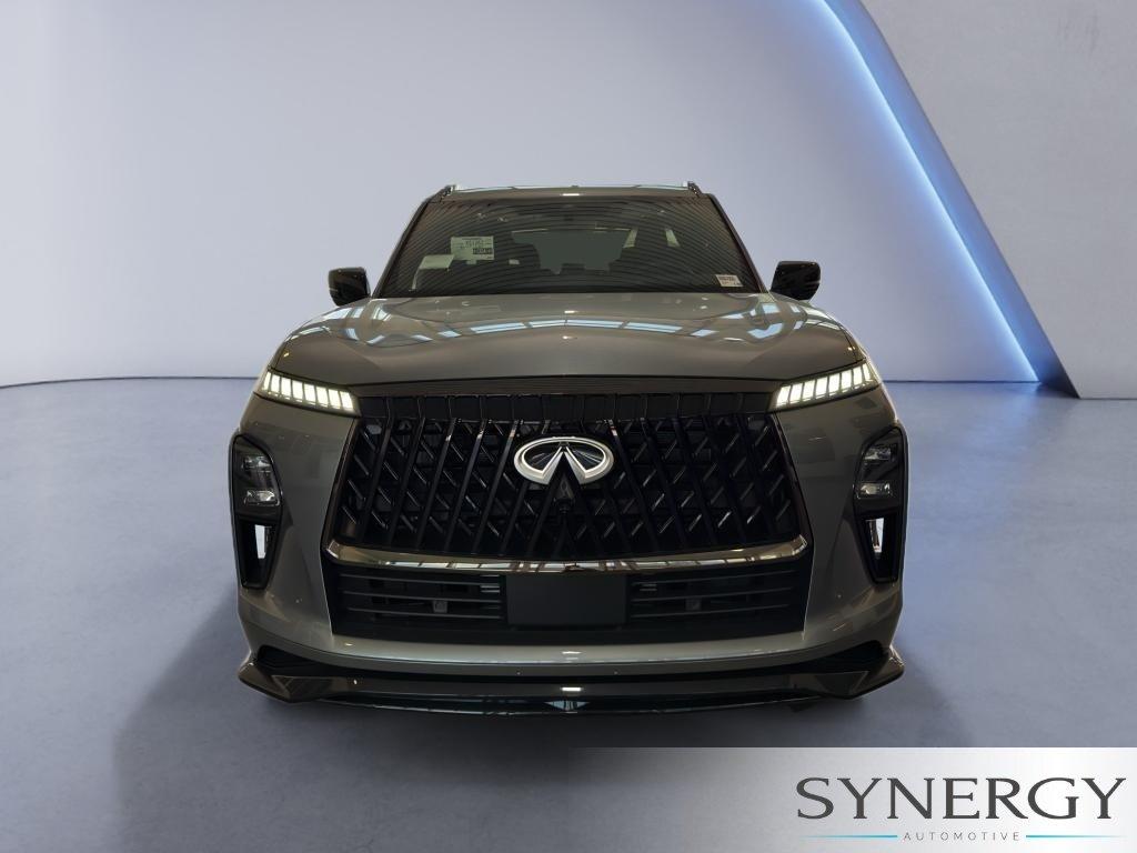 2027 Infiniti QX80 SPT photo 3