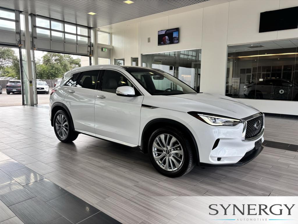 صورة 4 لـ 2023 Infiniti QX50 LUXE