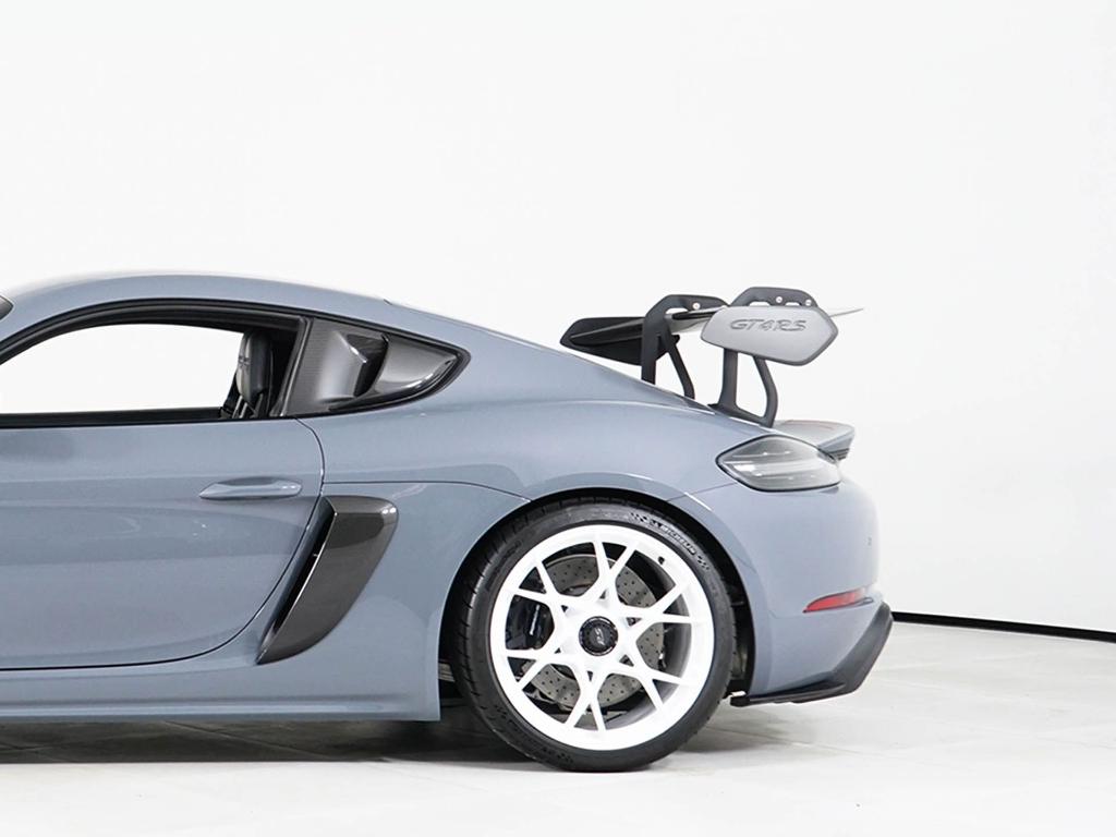 2023 Porsche 718 CAYMAN GT4 RS 照片 13