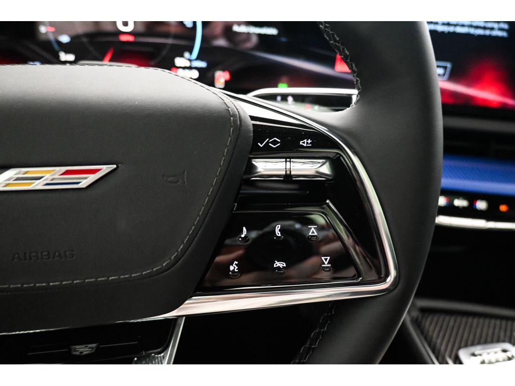 صورة مصغرة 27 لـ 2026 Cadillac OPTIQ V-SERIES