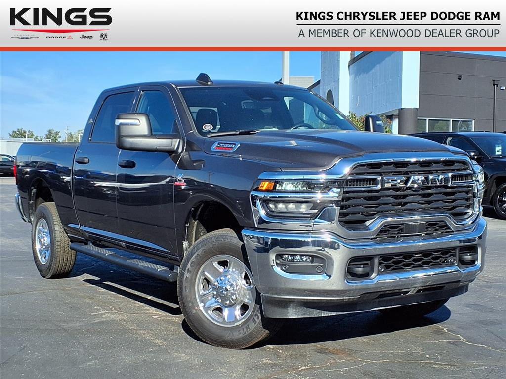 New 2025 RAM 2500 Tradesman Crew Cab 4x4 6'4' Box