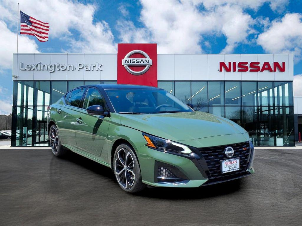 New 2026 Nissan Altima SR FWD