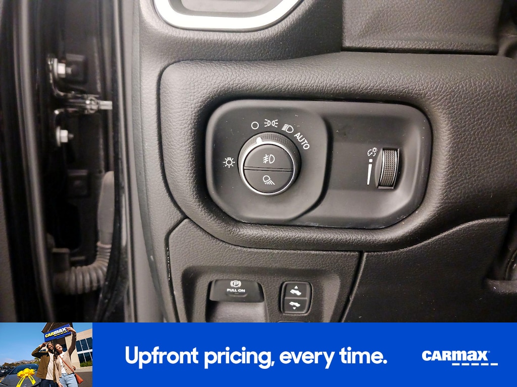 2025 RAM 1500 BIGHORN thumbnail 16