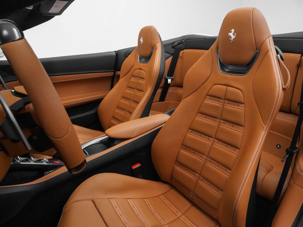 2022 Ferrari PORTOFINO M BASE — фото 3