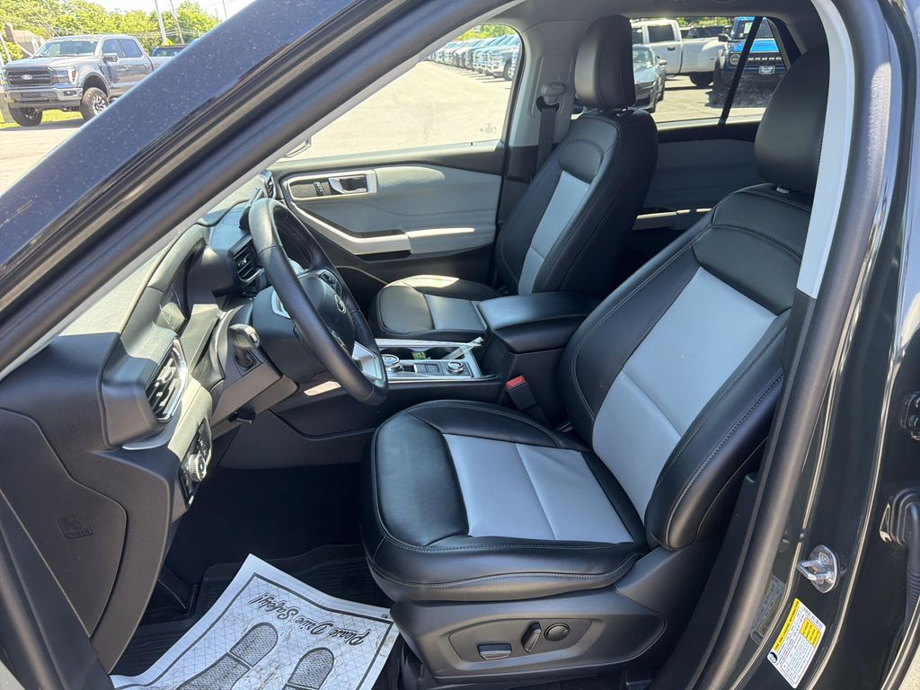 صورة مصغرة 12 لـ 2024 FORD EXPLORER XLT