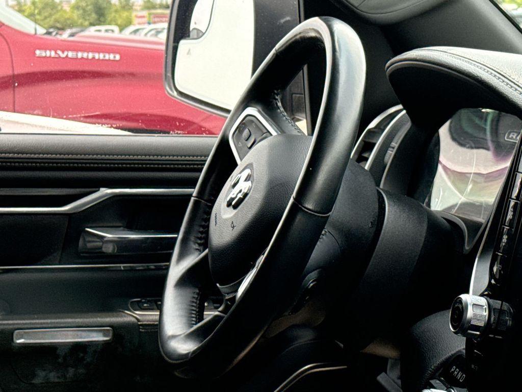 2023 RAM 1500 LARAMIE — миниатюра 13