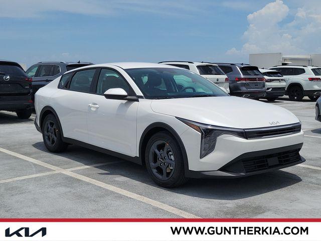 New 2026 Kia K4 LXS