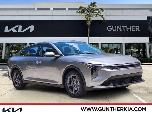 New 2026 Kia K4 LXS