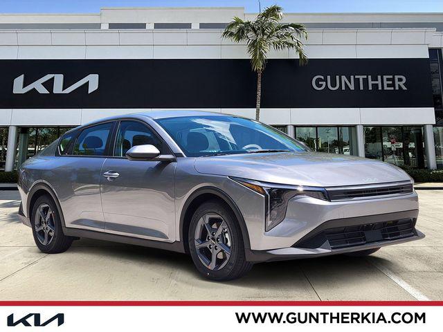 New 2026 Kia K4 LXS