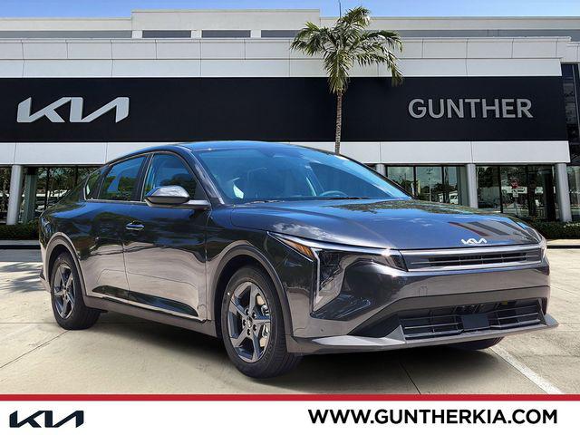 New 2026 Kia K4 LXS