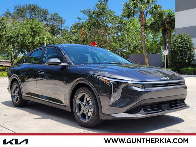 New 2026 Kia K4 LXS