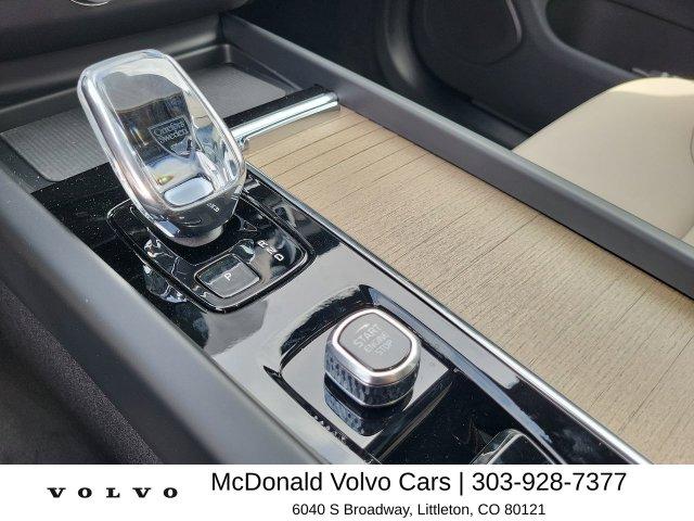 2026 Volvo XC60 PLUG-IN HYBRID T8 PLUS 缩略图 24