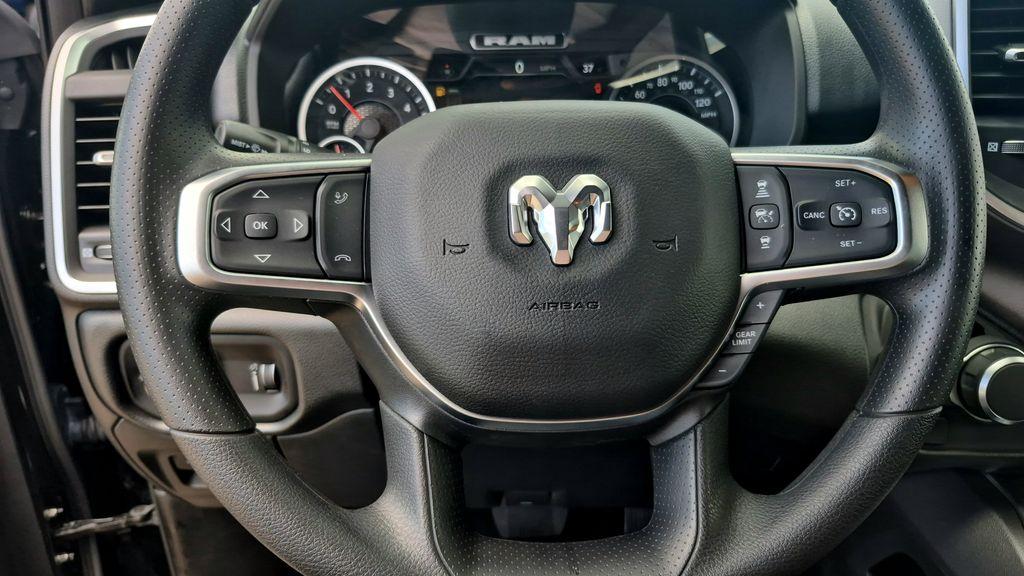 2026 RAM 1500 EXPRESS — миниатюра 21