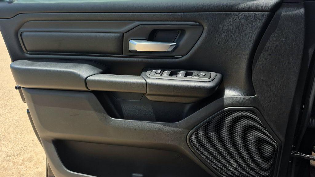 2026 RAM 1500 EXPRESS — миниатюра 27