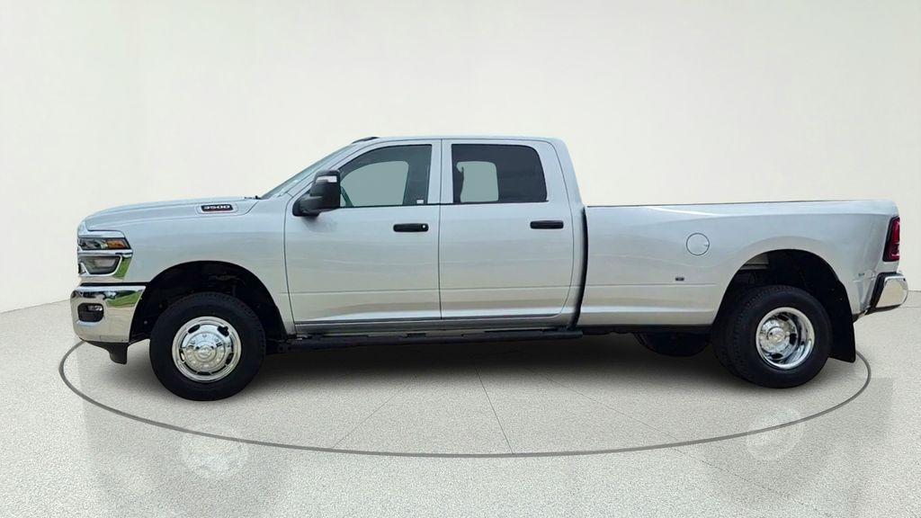 صورة 4 لـ 2026 RAM 3500 TRADESMAN