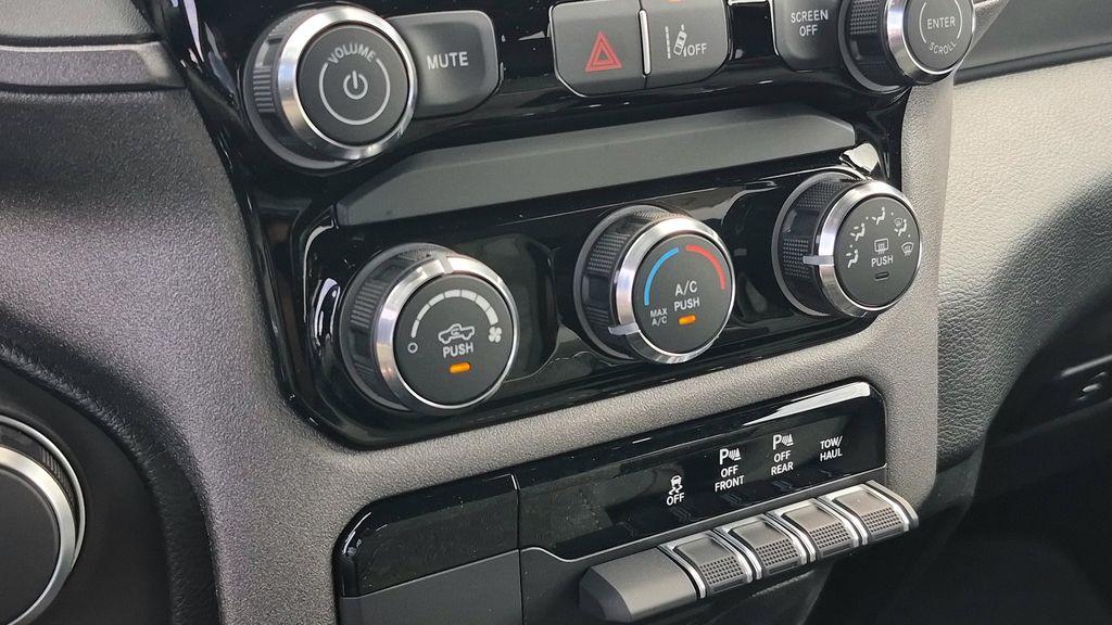 2026 RAM 1500 EXPRESS — миниатюра 24