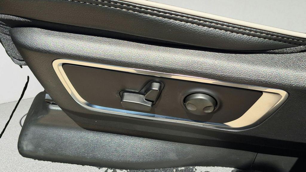 صورة مصغرة 14 لـ 2026 RAM 1500 LARAMIE