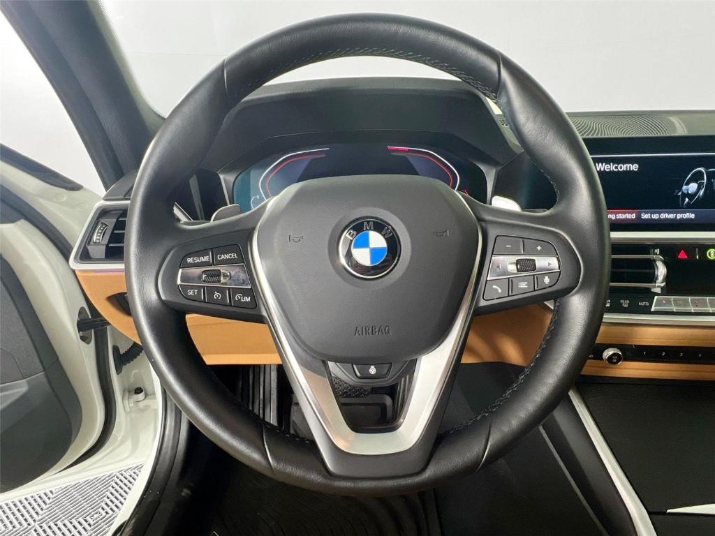 صورة 11 لـ 2022 BMW 330 I XDRIVE