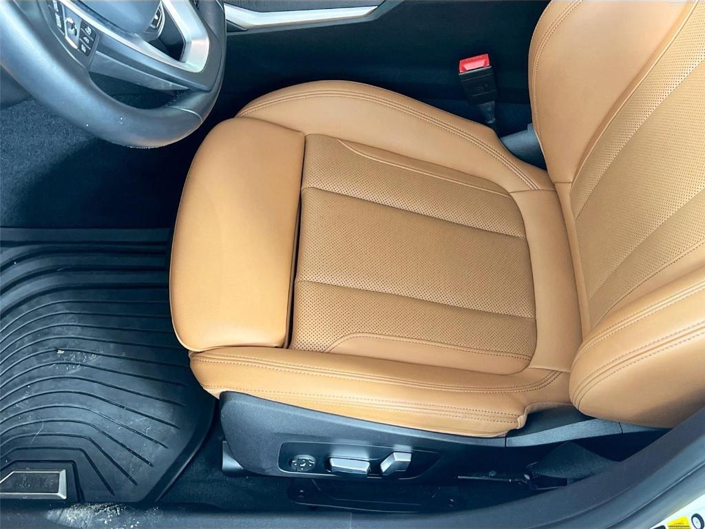 صورة 20 لـ 2022 BMW 330 I XDRIVE